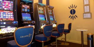 Meja Free Bet Blackjack dealer langsung di platform tayang4d